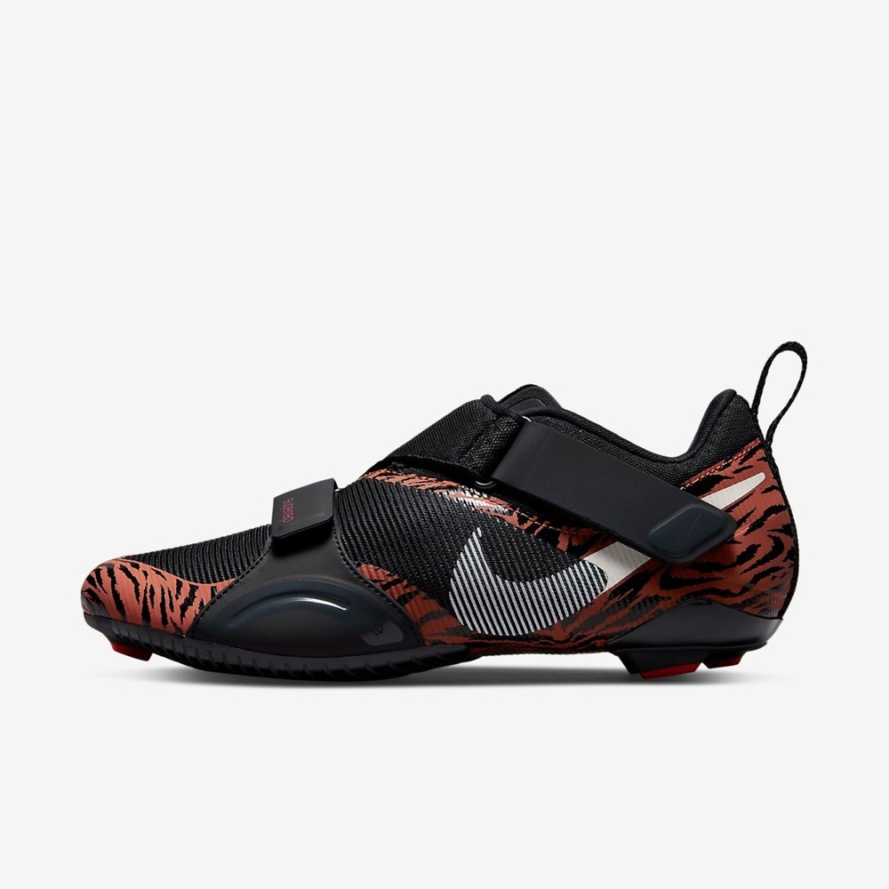 NIKE
Nike "SuperRep Cycle" W - Black / Phantom